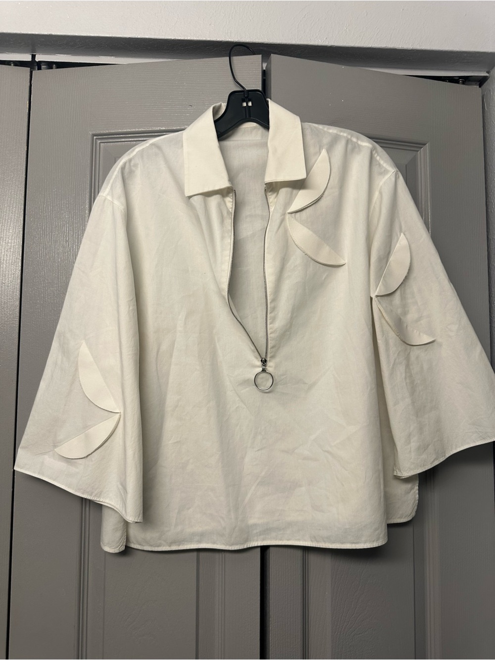 Akris Punto Cream 3D Appliqué Cotton Gabardine Half-Zip Top
